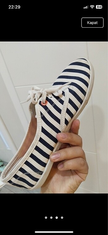 Çizgili Vans