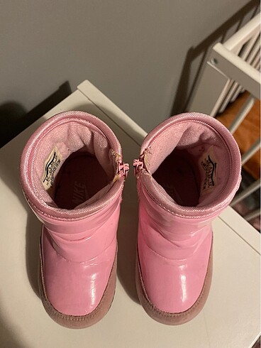 22 Beden Nike Bebek Çocuk Bot 22 Numara