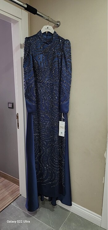 Balık model etekli elbise
