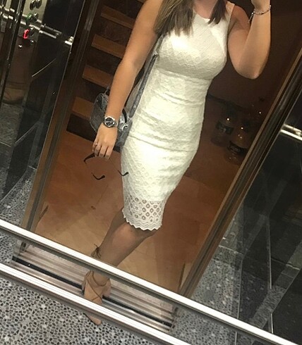 Beyaz Nikah Elbisesi
