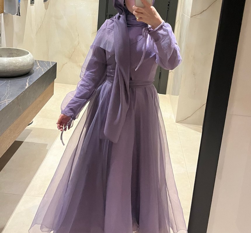 Uzun Mor Drapeli Gotik Kadın Abiye - Görsel 3