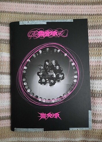 straykids rockstar album satis
