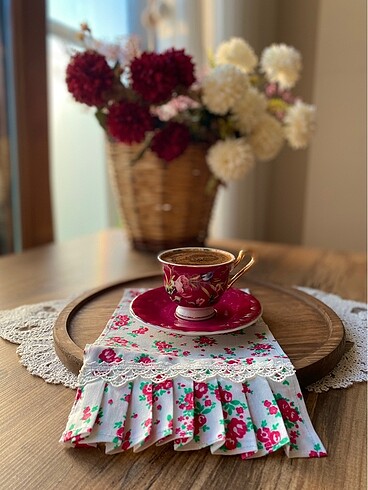 English Home Fincan takımı
