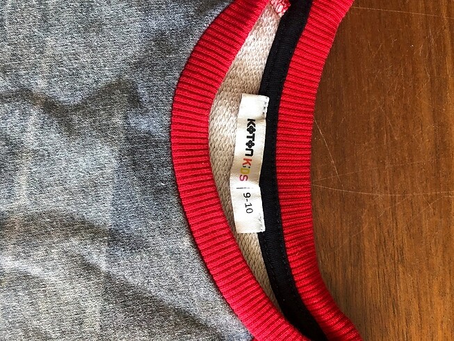 9 Yaş Beden kırmızı Renk KotonKids 9-10 yaş erkek sweatshirt
