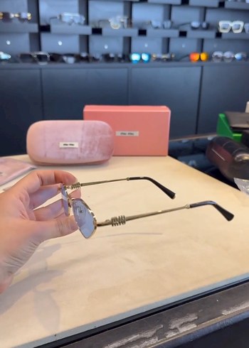 Prada Mavi camlı Güneş Gözlüğü