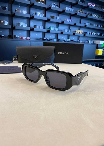 Prada siyah güneş gözlüğü sıfır