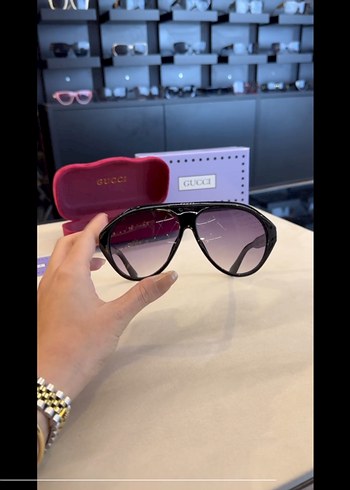 Beden Gucci güneş gözlüğü
