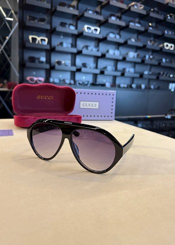 Gucci güneş gözlüğü