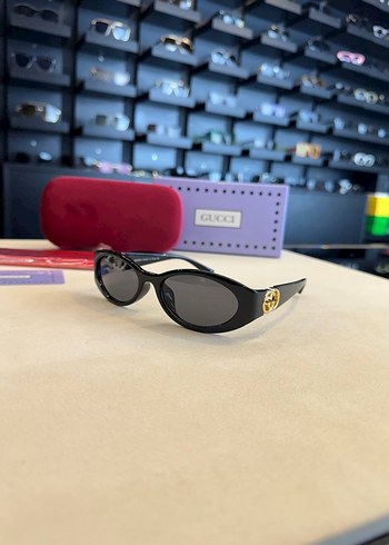 Gucci siyah güneş gözlüğü