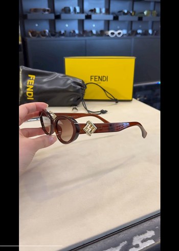Fendi güneş gözlüğü gözlük - Görsel 3