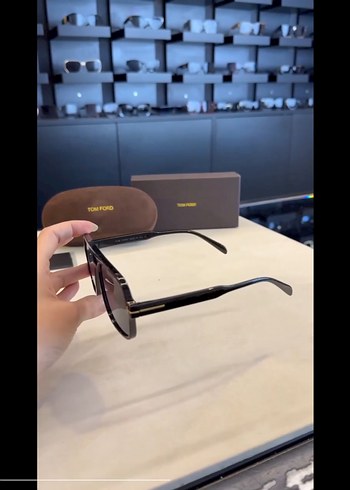 Tom Ford Siyah Güneş Gözlüğü - Görsel 3