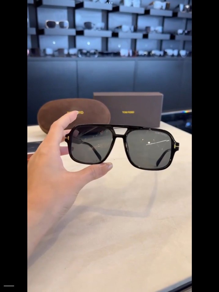 Tom Ford Siyah Güneş Gözlüğü - Görsel 5
