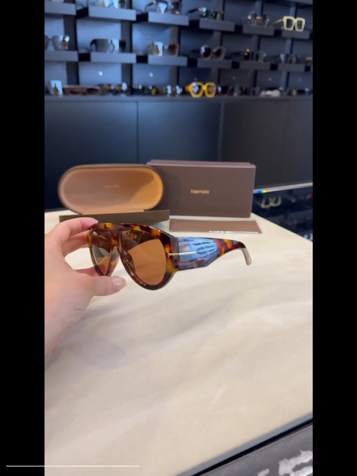 Tom ford güneş gözlüğü gözlük etiketli - Görsel 3