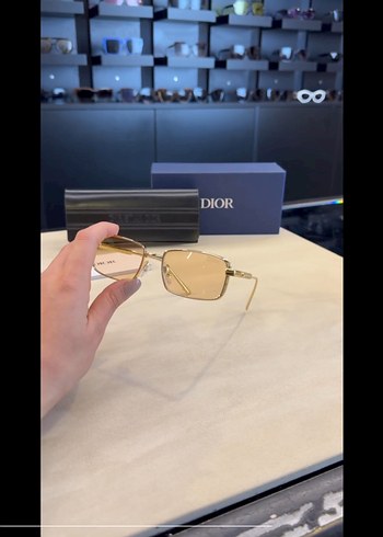 Dior güneş gözlüğü gözlük etiketli - Görsel 4