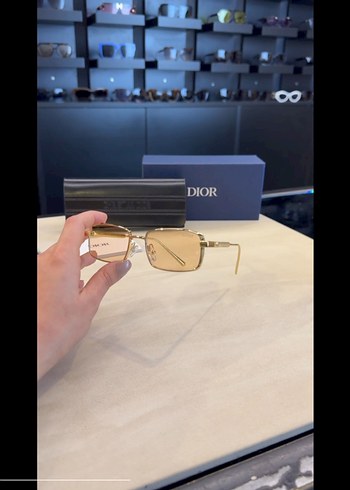 Dior güneş gözlüğü gözlük etiketli - Görsel 6
