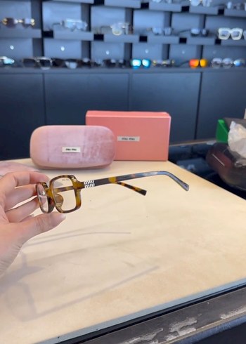 Miu miu şeffaf gözlük - Görsel 5