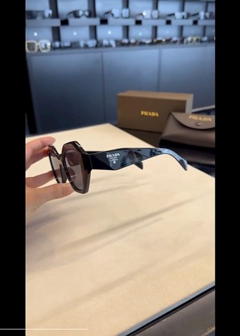 Prada güneş gözlüğü gözlük - Görsel 3