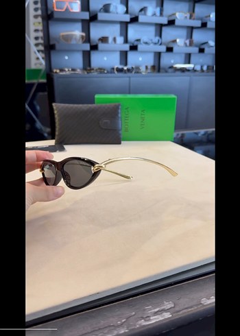 Bottega veneta güneş gözlüğü - Görsel 3