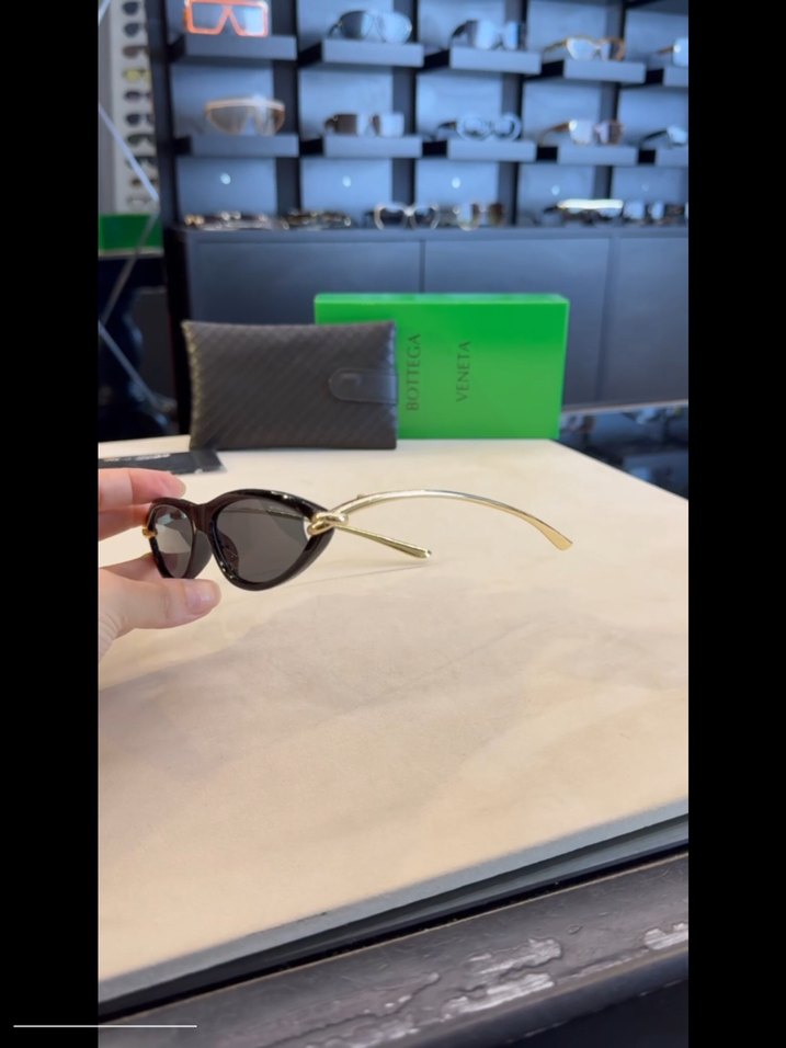 Bottega veneta güneş gözlüğü - Görsel 3