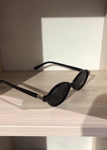 Miu miu oval güneş gözlüğü gözlük - Görsel 2