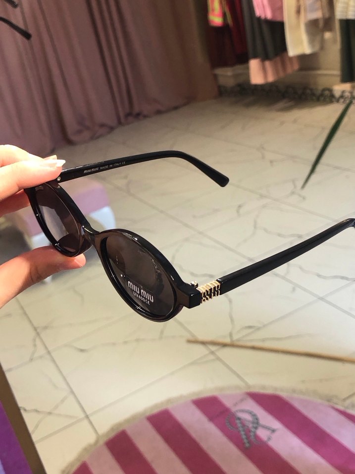 Miu miu oval güneş gözlüğü gözlük - Görsel 4