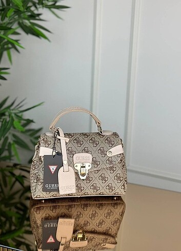 Guess guess askılı kol çantası