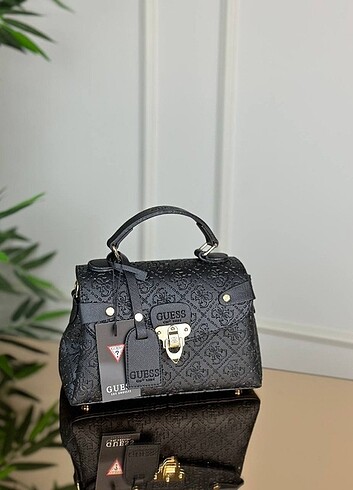Guess guess askılı kol çantası