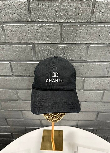 chanel şapka