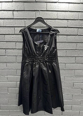 prada elbise