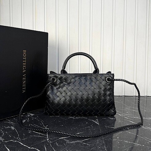  Beden siyah Renk Bottega veneta small andiamo çanta