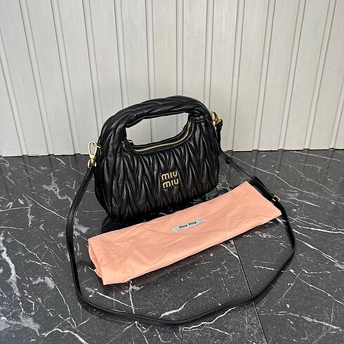  Beden siyah Renk Miu miu wander bag small