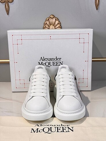 Alexander McQueen Alexander mcqueen sneaker