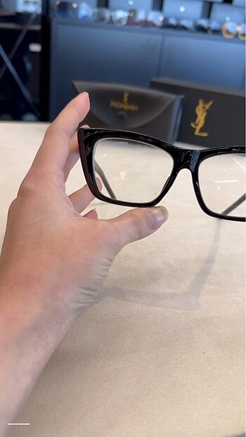 Beden siyah Renk Saint laurent gözlük