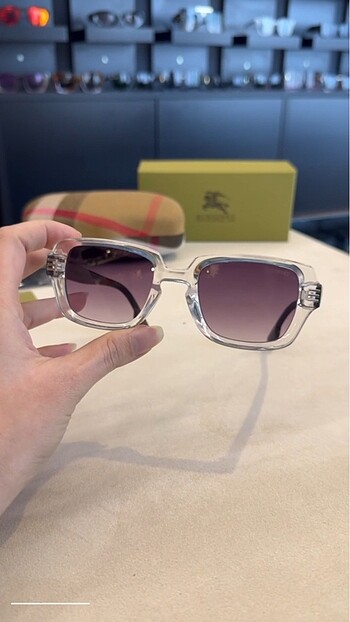 Beden çeşitli Renk Burberry unisex güneş gözlüğü