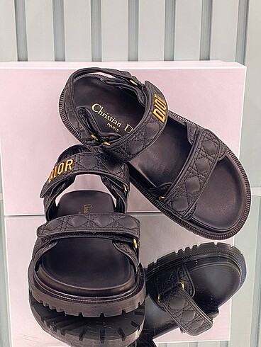 37 Beden Dior sandalet