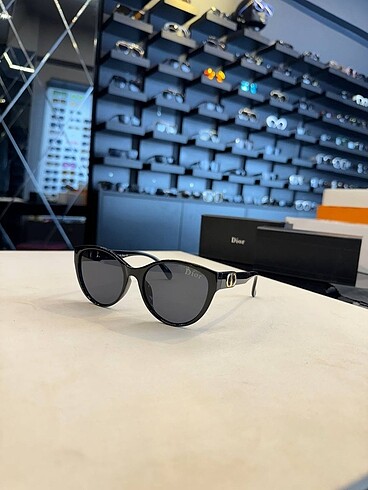 Dior siyah güneş gözlüğü