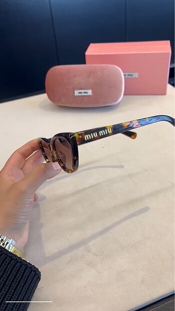 Miu Miu Miu miu leopar güneş gözlüğü