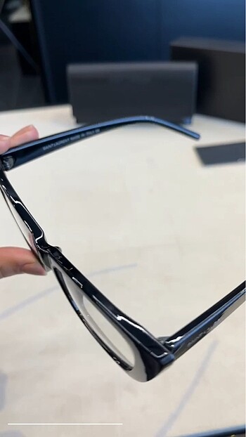Beden Saint laurent güneş gözlüğü