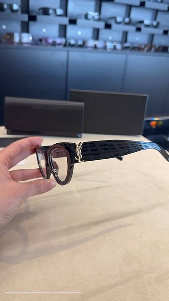Beden Saint laurent şeffaf gözlük