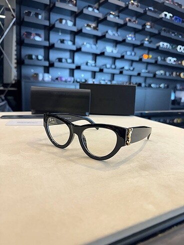 Saint laurent şeffaf gözlük