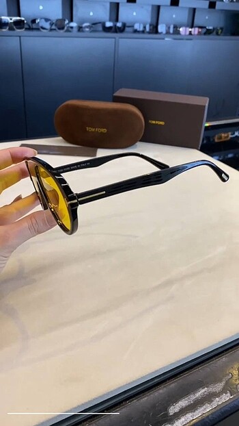 Tom Ford Tom Ford sarı camlı unisex güneş gözlüğü
