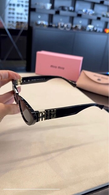 Miu Miu Miu miu güneş gözlüğü