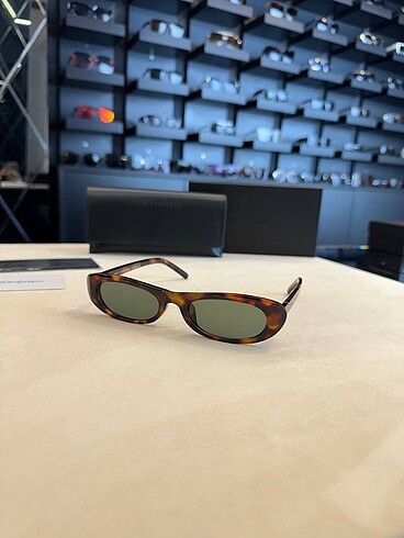 Saint laurent güneş gözlüğü