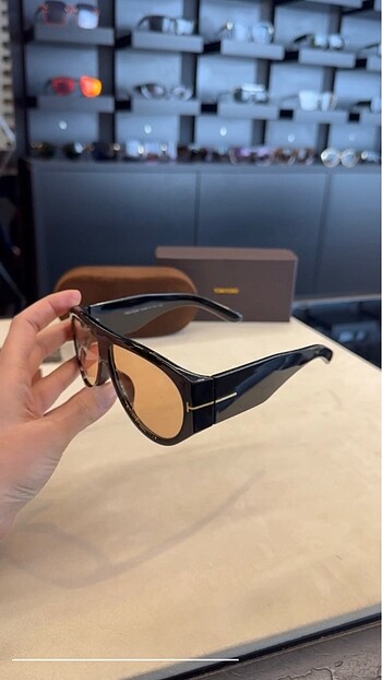 Beden Tom Ford güneş gözlüğü