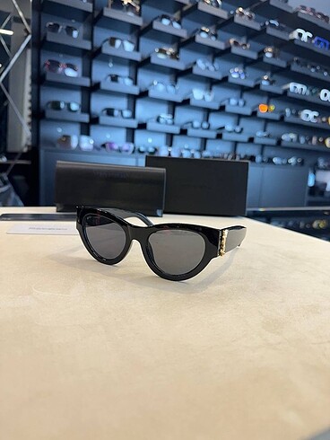 Saint laurent güneş gözlüğü