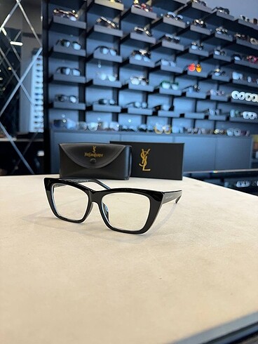 Saint laurent şeffaf gözlük