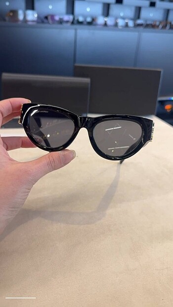 Beden siyah Renk Saint laurent güneş gözlüğü