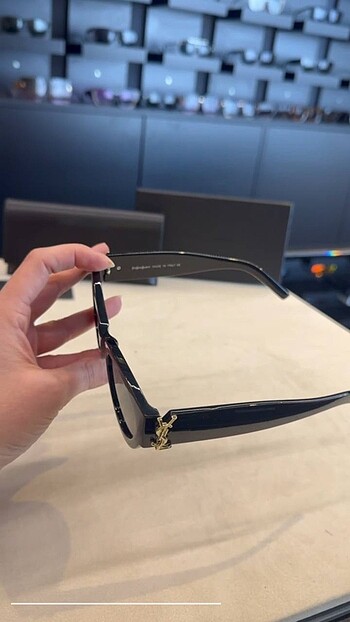 Beden Saint laurent güneş gözlüğü