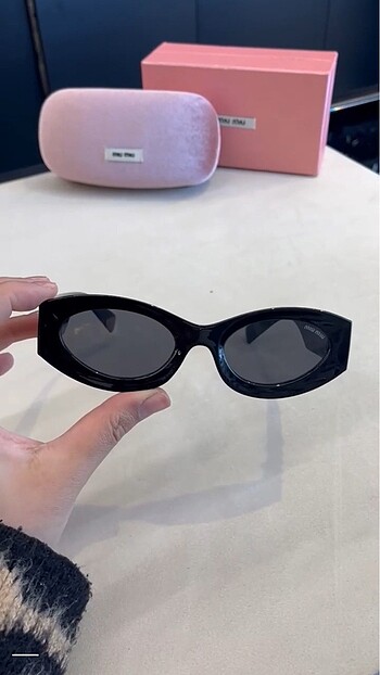 Miu Miu Miu miu güneş gözlüğü
