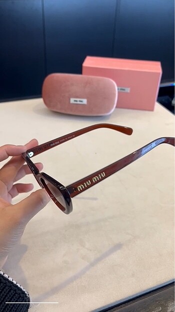 Beden Miu miu güneş gözlüğü